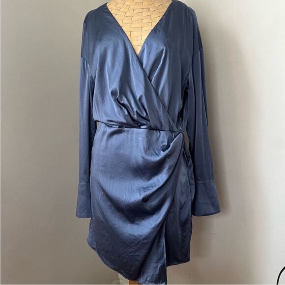 SEROYA Silk Alisa Dress Long Sleeve Mini Open Back V Neck Country Blue - Picture 5 of 13
